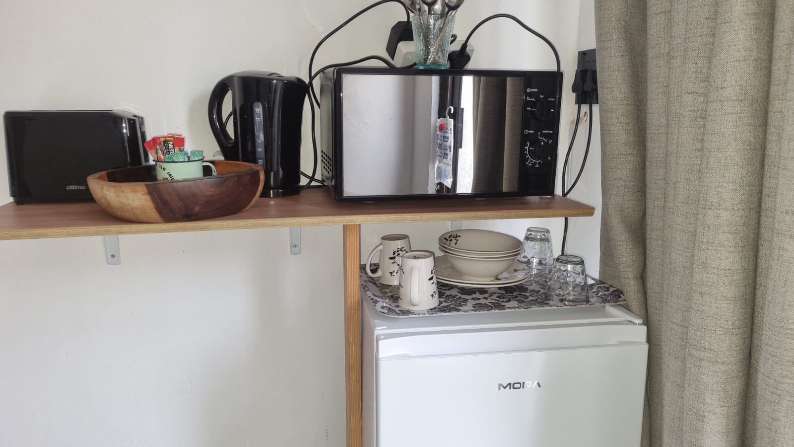 Studio Kitchenette other angle